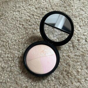 Laura Geller Baked Natural Glow Highlighter Quad